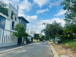 Thiện chí bán nền biệt thự 240m2 hướng đông nam, mặt tiền đường lớn d1  kdc nam long, sổ cá nhân