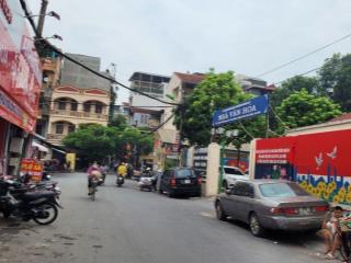 Mặt ngõ Cầu Giấy giáp Tây Hồ. 95m- Mt 8.5m- Vị trí cực đẹp- Ô tô tránh, Kinh Doanh đa dạng- Giá 34.5 tỷ