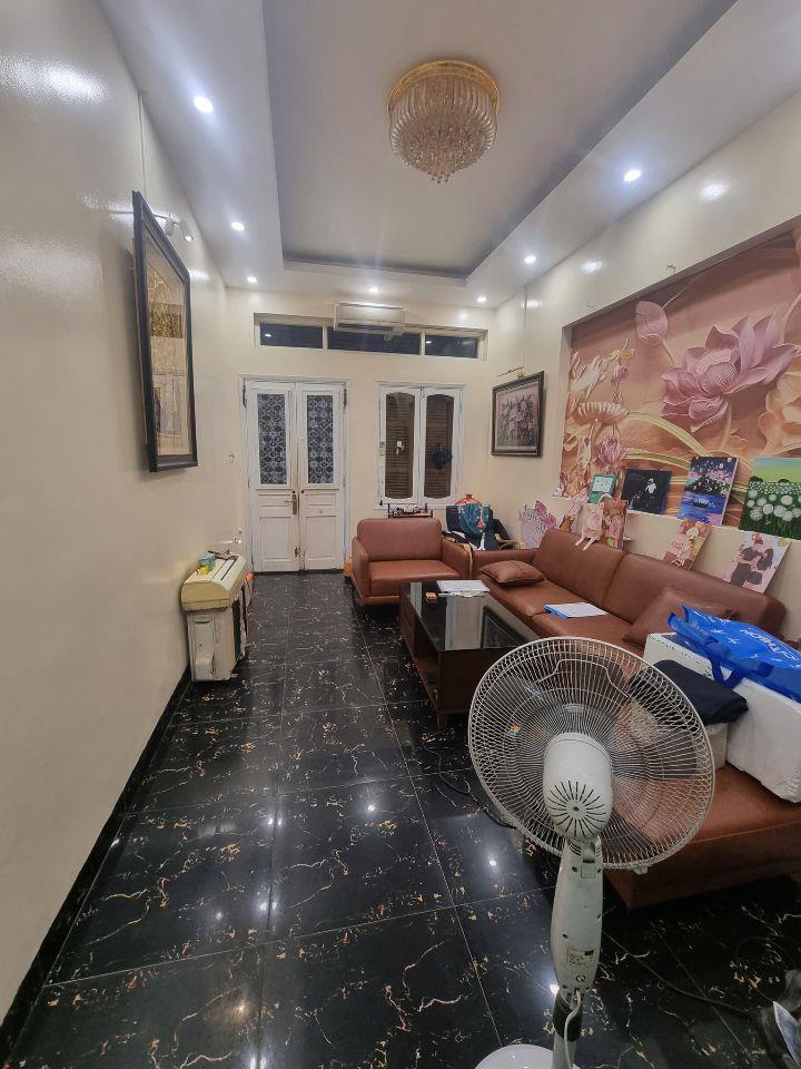 Bán nhà phố Phùng Chí Kiên. Phân lô, Ô tô quay đầu, gần mặt phố, kinh doanh. 88m- giá 24.5tỷ