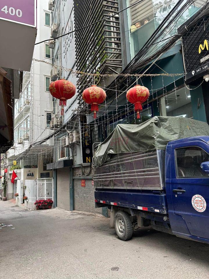 Siêu Phẩm Tây Hồ – Mặt Tiền 8.7m Hiếm Đẹp – Ngõ Ô Tô Tránh - KinhDoanh – 100m2 Giá Chỉ 30 Tỷ