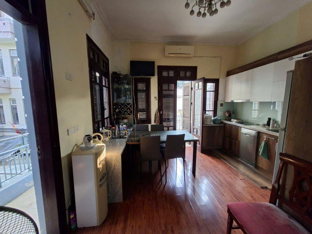 Siêu Phẩm Tây Hồ – Mặt Tiền 8.7m Hiếm Đẹp – Ngõ Ô Tô Tránh - KinhDoanh – 100m2 Giá Chỉ 30 Tỷ