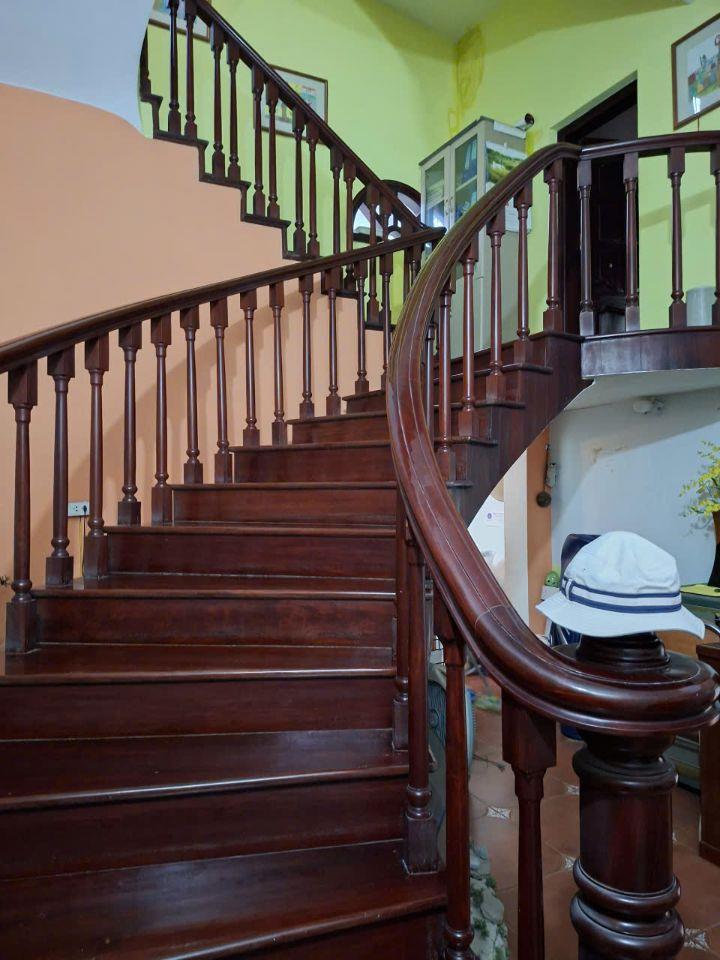 Siêu Phẩm Tây Hồ – Mặt Tiền 8.7m Hiếm Đẹp – Ngõ Ô Tô Tránh - KinhDoanh – 100m2 Giá Chỉ 30 Tỷ