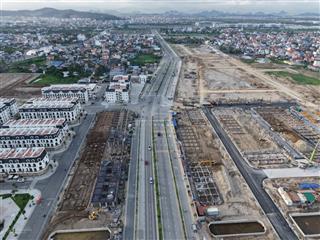 Chuyển nhượng căn mặt hồhoàng huy new city giá ngoại giao 17.8 tỷ diện tích 96m2  0528 758 ***