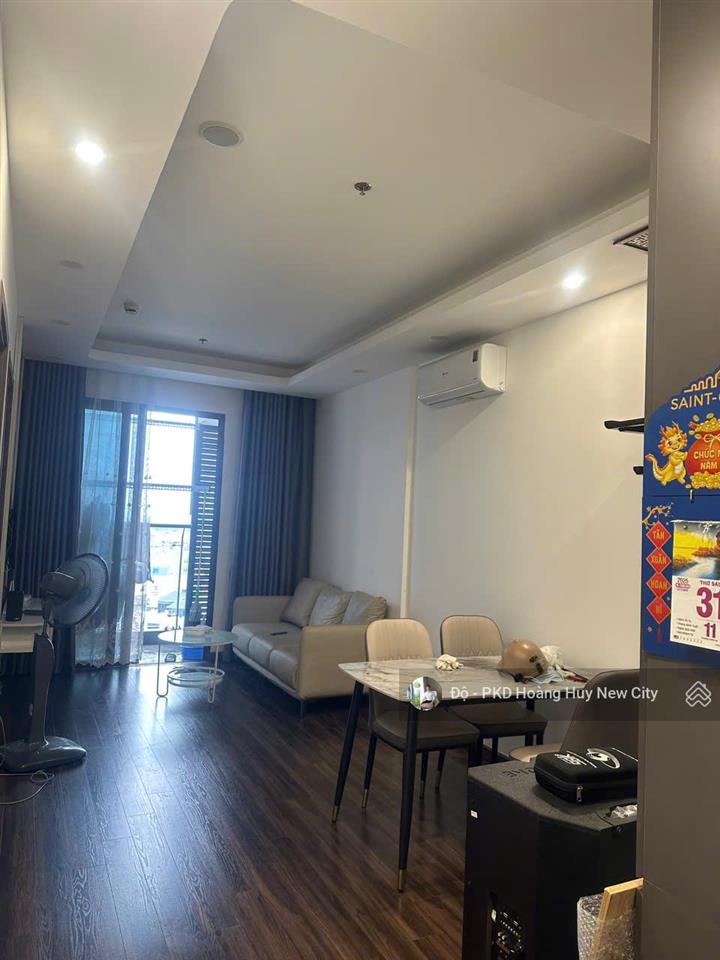 Cho thuê căn 2 phòng ngủ 1 vệ sinh tòa a lotus full nội thất có 8,5 triệu/ tháng  0528 758 ***