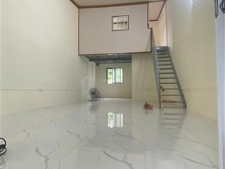 Chính chủ cho thuê nhà mới xây ngõ 104 cổ nhuế, diện tích 70m2, không chung chủ, thoải mái