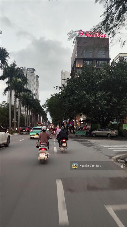 Lê đức thọ. lô góc độc bản. cực kì hiếm 150m2 x10t. dòng tiền 300 triệu /tháng. giá 135 tỷ tl