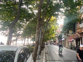 Bán nhà một mặt phố nhật chiêu một mặt ngõ , hưởng trọn view hồ , 125m,  mt rộng  72 tỷ