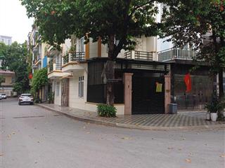 Cần bán nhanh căn nhà lô góc mặt phố , văn quán 152m , mt 6m , vỉa hè rộng , 38 tỷ