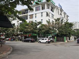 Siêu phẩm phố nguyễn văn lộc tâm điểm mộ lao
151m 5 tầng thang máy mặt tiền 7m
giá chỉ 48 tỷ