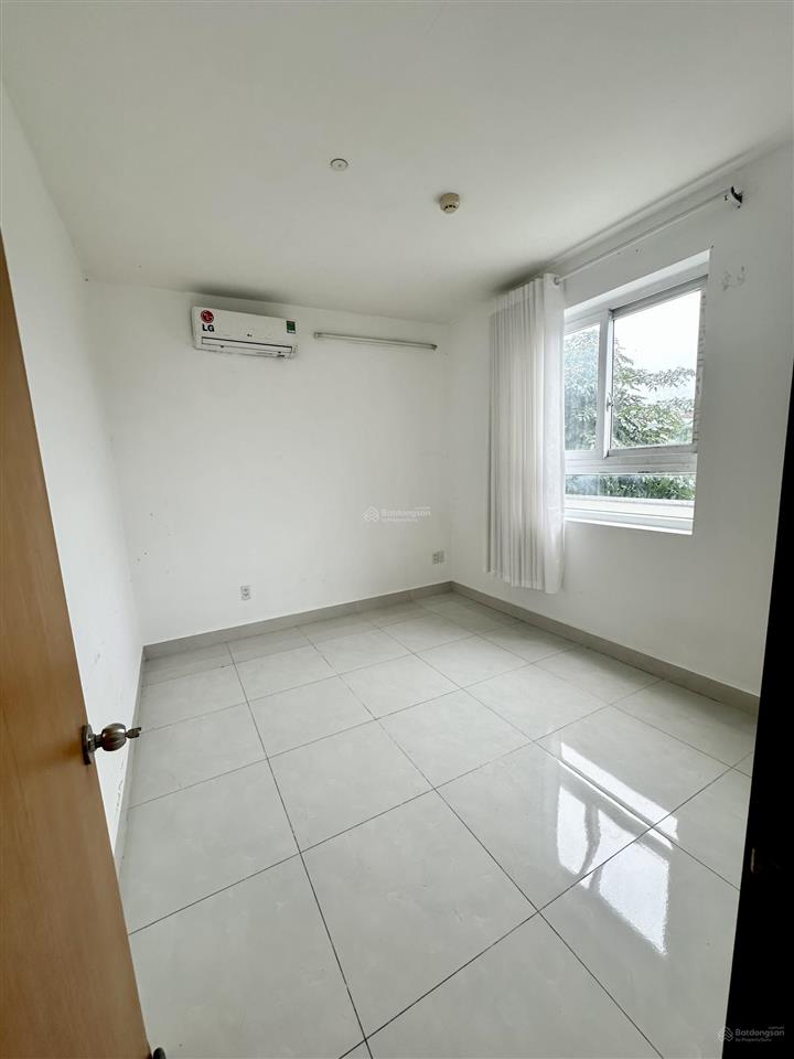 Căn hộ 2pn trống 9triệu, có nội thất 1012 triệu, cc tara resdence, p6, q8