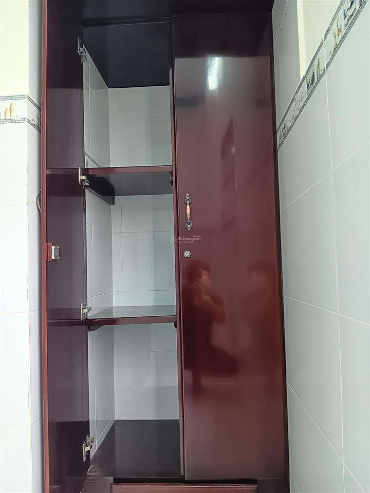 Bán nhà mặt tiền đường lớn vị trí đẹp tiện kinh doanh buôn bán đủ ngành nghề