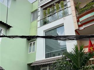 Bán nhà hxh q10 37m2 3 lầu st giá 8.1 tỷ tl