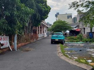 Cần bán gấp lô đất hẻm xe hơi, thủ đức. dt 79m2. gía nhỉnh 4ty.