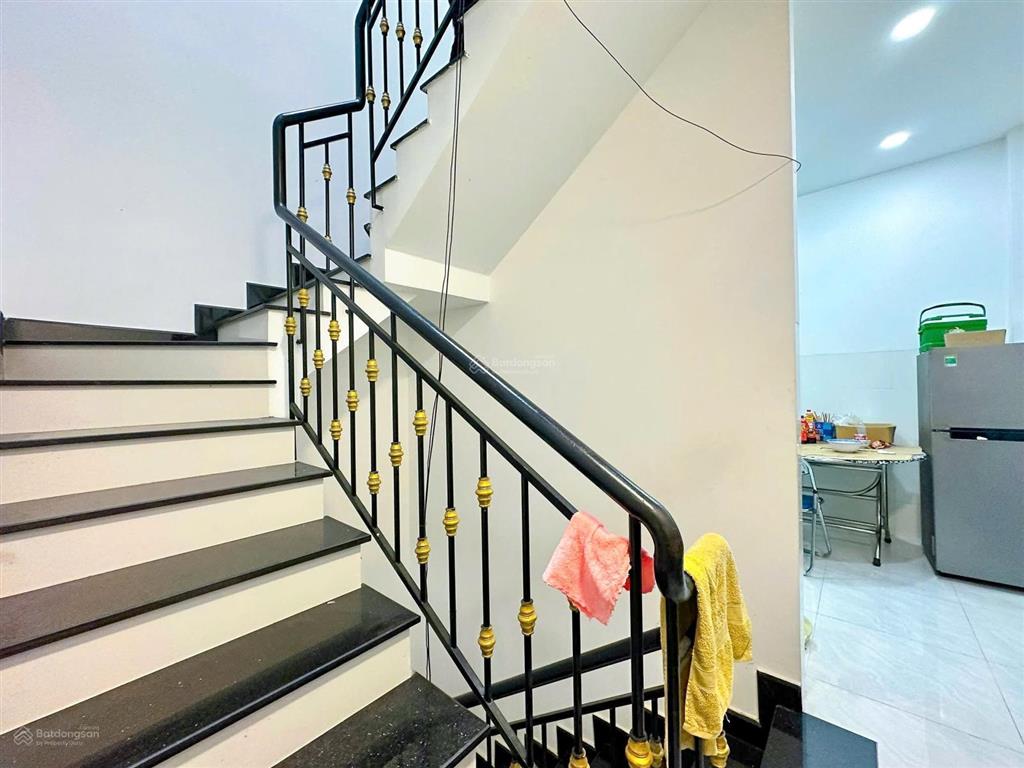  nhà 4 lầu khu cư xá ngân hàng quận 7  trục kinh doanh mua bán