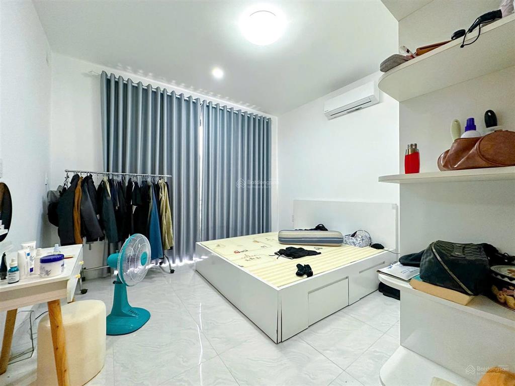  nhà 4 lầu khu cư xá ngân hàng quận 7  trục kinh doanh mua bán