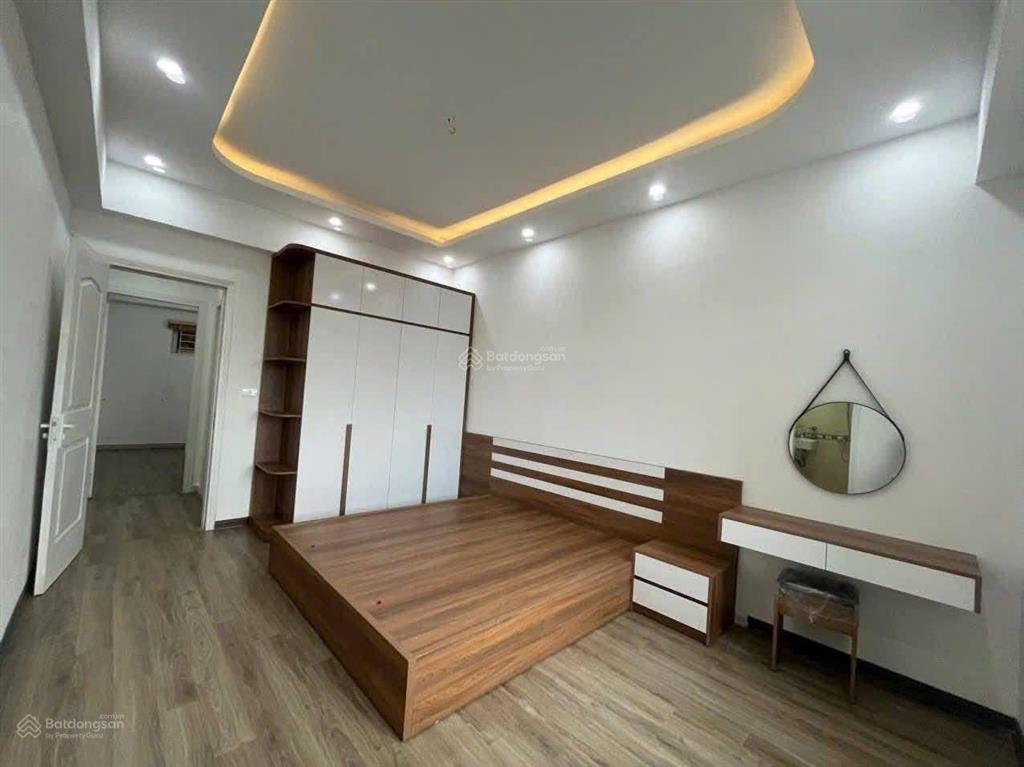 Căn góc tầng thấp ct5 xa la, nhà đẹp sổ đỏ chính chủ! diện tích 75m²