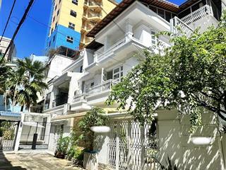 Biệt thự vip kiến trúc pháp tt hcm, đa kao, quận 1, 12 x 15m, trệt  2l, áp mái. giá bán 57 tỷ tl