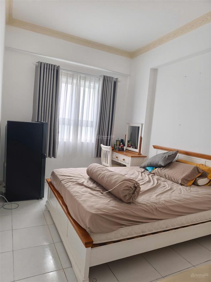 Chính chủ cần bán nhanh căn hộ hqc plaza 70m2 gốc lầu 19 sổ hồng đủ 5 năm vay bank thoải mái