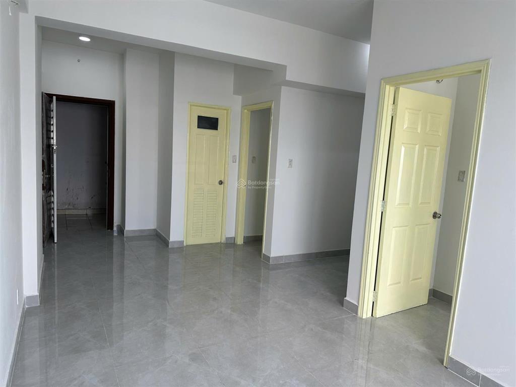 Bán nhà sổ hồng riêng đủ 5 năm hqc plaza căn 55m2 giá 1.350 tỷ bank giải ngân 1 tỷ 0909 146 ***