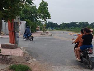 Bán đất lô góc khu đấu giá thọ am  xã liên ninh dt 82m2 giá bán 130 trđ/m2. x lộc0962 658 ***