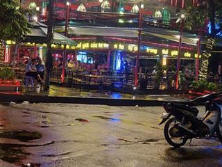 Bán nhà đẹp mặt đường quang lai kinh doanh tốt dt 121m2 giá bán thỏa thuận.  lộc  0962 658 ***