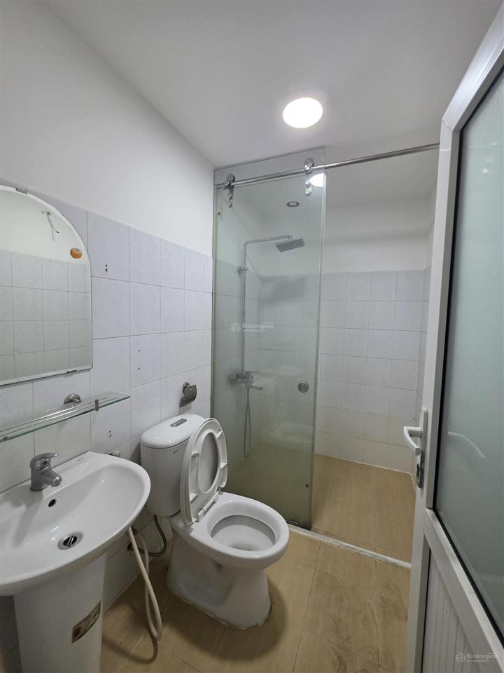 Bán gấp căn nhà diện tích 54m2, thiết kế 04 và tum