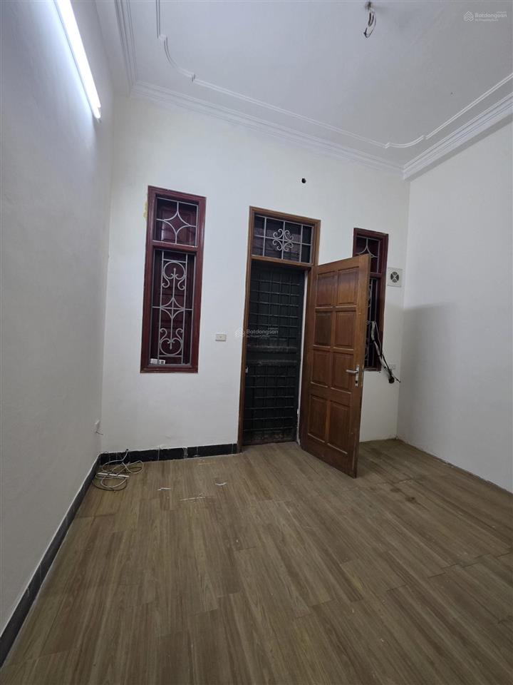Bán gấp căn nhà diện tích 54m2, thiết kế 04 và tum