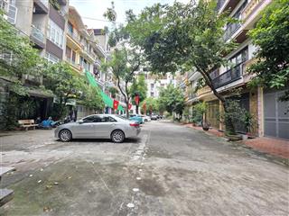 Bán gấp căn nhà 54m2 diện tích 54m2, thiết kế 04 và tum. căn 90m2, mặt tiền 05m, xây 07 tầng.