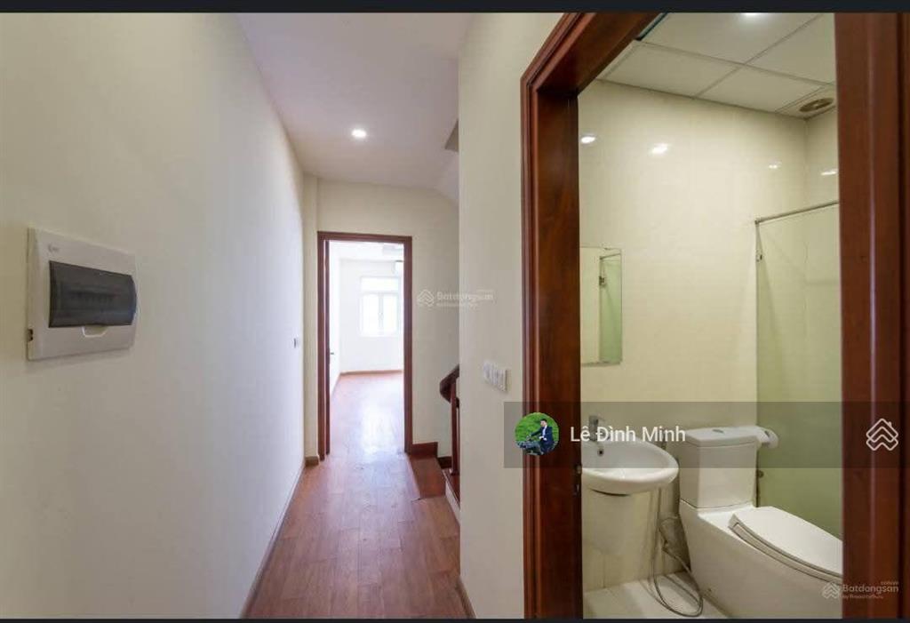 Cho thuê nhà 5 tầng tại khu đô thị gelexia riverside. diện tích 100m2, thiết kế 5 tầng, thông sàn