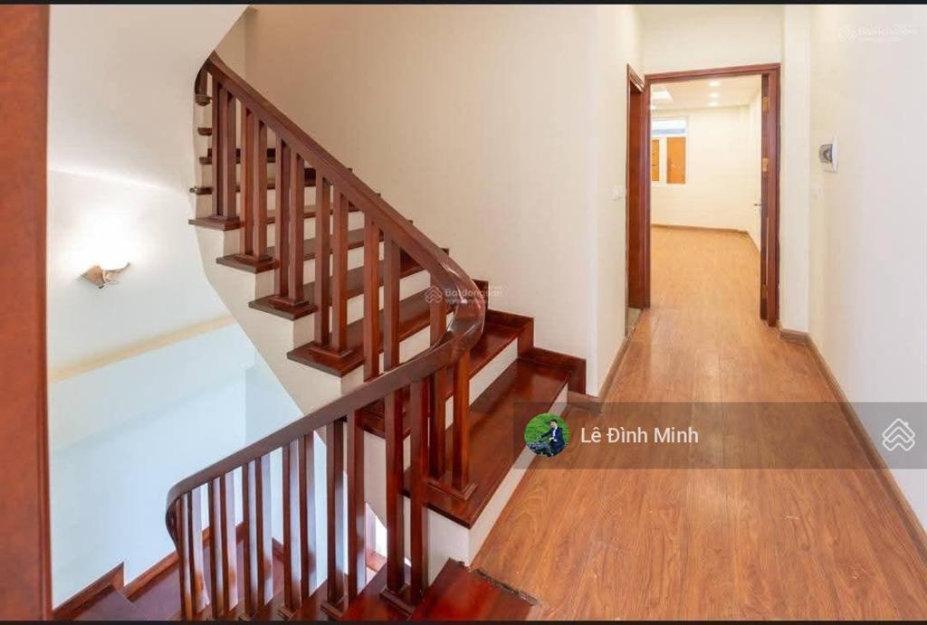 Cho thuê nhà 5 tầng tại khu đô thị gelexia riverside. diện tích 100m2, thiết kế 5 tầng, thông sàn