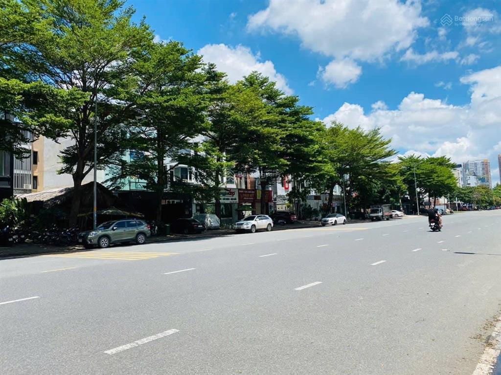 Cho thuê mặt bằng kinh doanh làm siêu thị, showroom, văn phòng. diện tích đa dạng