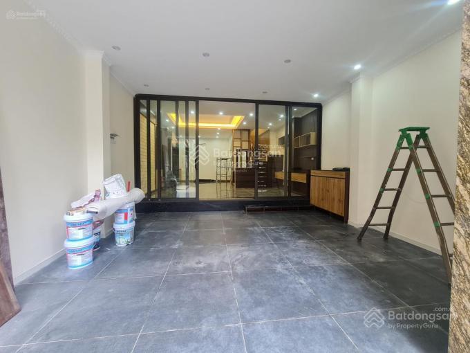 Nhà cho thuê tại giải phóng. diện tích 80m, 100, 281m2, từ 17 đến 45 triệu. làm văn phòng, k/doanh