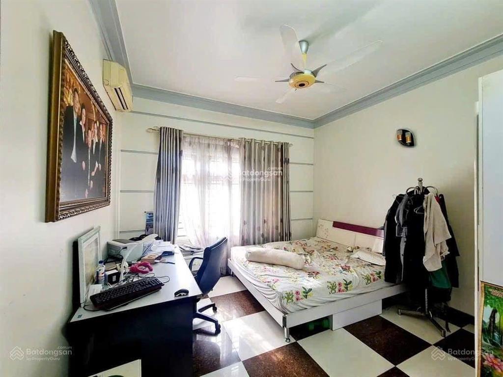 Chính chủ cần bán nhanh căn biệt thự lô góc siêu đẹp. diện tích 140m2, t/ kế 04 tầng, mặt tiền 15m