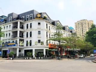 Cho thuê liền kề lô góc mới hoàn thiện 02 mặt tiền. diện tích 160m2, mặt tiền 15m, 4 tầng