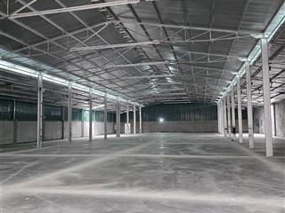 Cho thuê kho xưởng. diện tích 1800m2 (có thể chia nhỏ). xưởng mới, bv 24/24, xuất vat đầy đủ