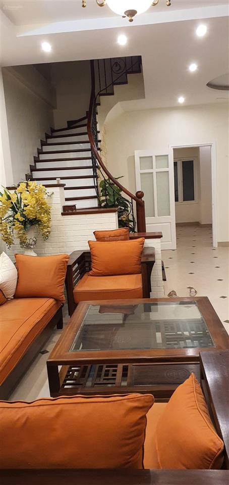 Bán nhà liền kề tại khu đô thị vĩnh hoàng. diện tích 90m2, mặt tiền 06m, nhà 04 tầng, full nội thất