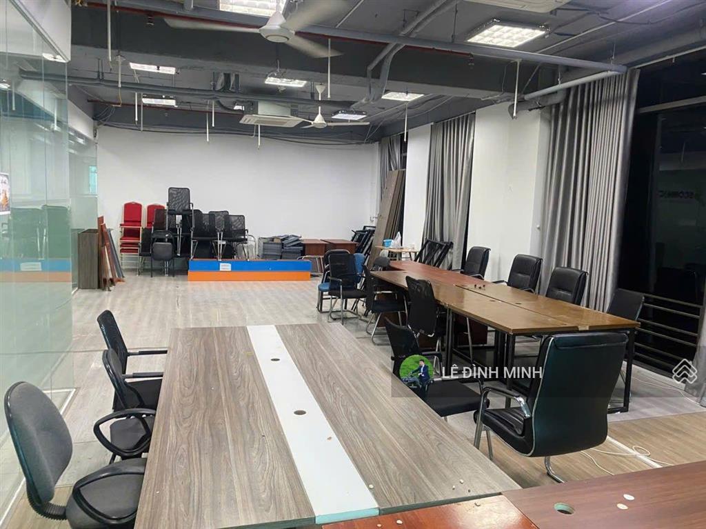 Cho thuê nhà mặt phố tam trinh. diện tích 1800m2, xây dựng 517m2, 08 tầng, mặt tiền 50m