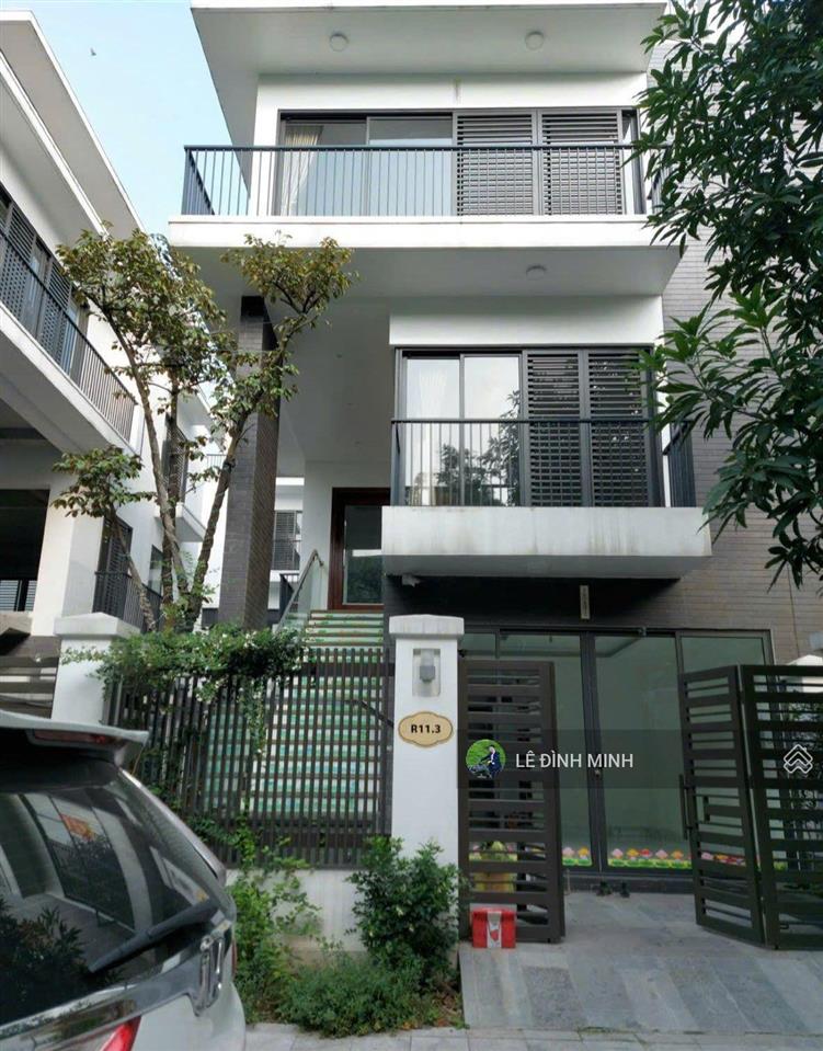 Cho thuê căn nhà liền kề khu đô thị. diện tích 150m2, mặt tiền 6m, 04 tầng. sân vườn xung quanh.