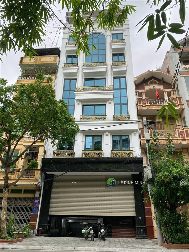 Cho nhà mặt phố. diện tích 600m2, 07 tầng, mt 07m, đủ pccc, thang máy, đủ điều hòa. ngân hàng, vp..