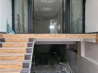 Cho thuê lk mới thông sàn thang máy hdi mạc thái tông, q cầu giấy. dt 100m x 4 nổi 1 hầm. giá 50tr.