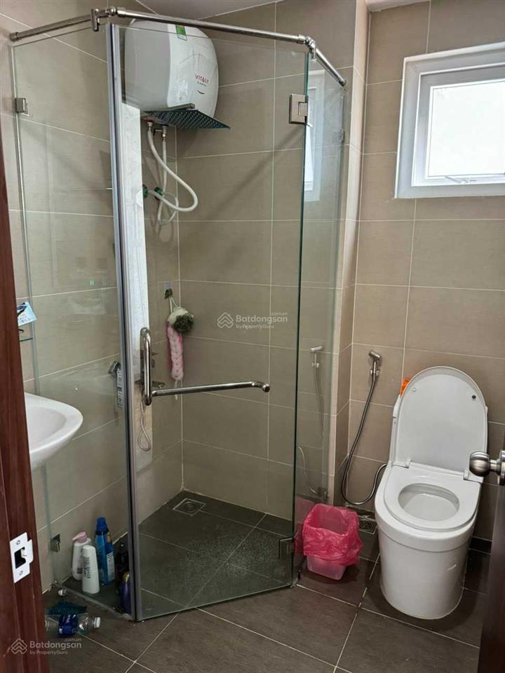Cho thuê căn 75m2 2pn 2wc giá 9tr nhà trống nội thất cơ bản. full nội thất cao cấp giá 11 tr/th