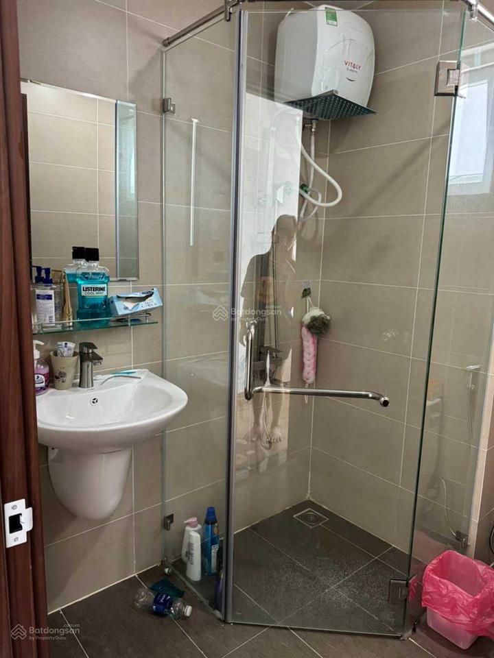 Cho thuê căn 75m2 2pn 2wc giá 9tr nhà trống nội thất cơ bản. full nội thất cao cấp giá 11 tr/th