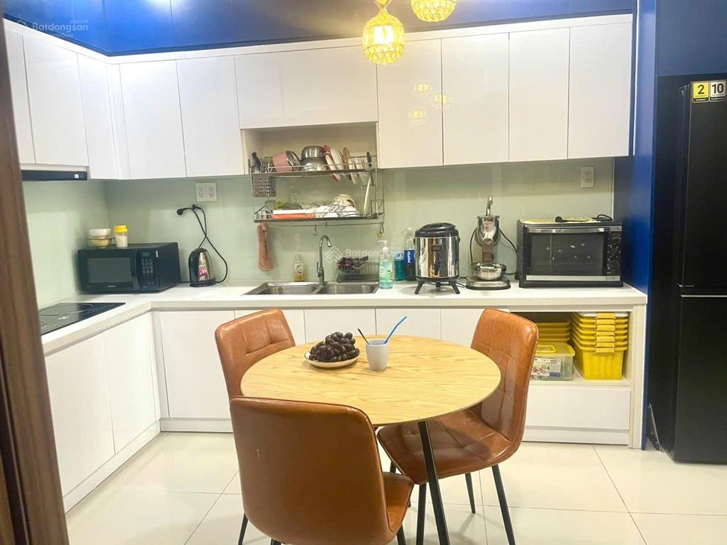 Cho thuê căn 2pn 1wc giá 8 triệu/th, nhận nhà ở ngay.  0907 174 ***