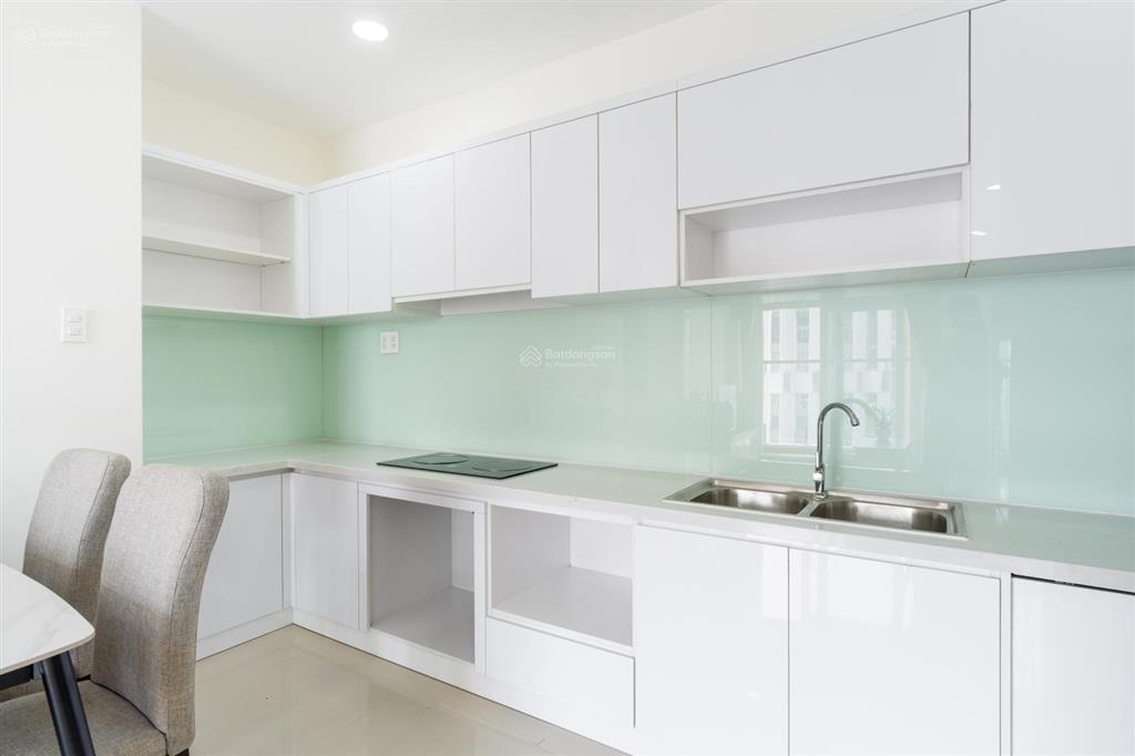Cho thuê căn 2pn 1wc giá 8 triệu/th, nhận nhà ở ngay.  0907 174 ***