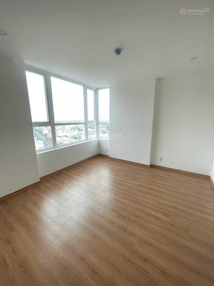 Cho thuê căn 2pn giá 8  10 triệu ở ngay, tầng đẹp view thoáng,  0907 174 ***