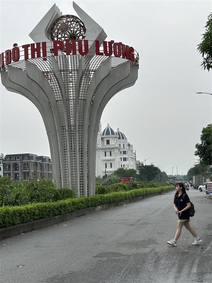 Chính chủ gửi bán lk phú lương mặt đường 30m ,dt65mx5 t,thang máy,hoàn thiện đẹp ,nhỉnh 18 tỷ,mtg