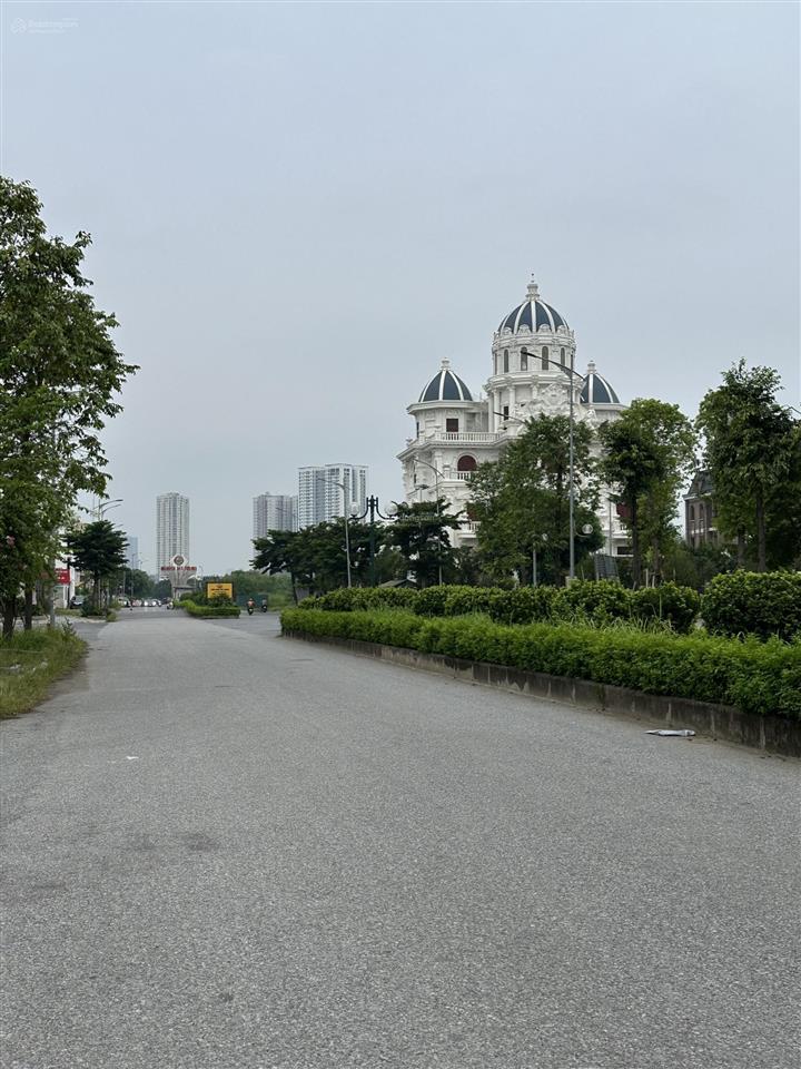 Chính chủ gửi bán lk phú lương mặt đường 30m ,dt65mx5 t,thang máy,hoàn thiện đẹp ,nhỉnh 18 tỷ,mtg