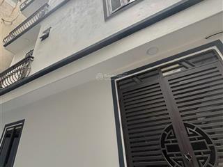 Bán nhà phố xốm 30m x 5 tầng mt 7m 7 phòng ngủ ,sát chợ ,sát quốc lộ 21 ,giá 8tỷ, 0962 050 ***