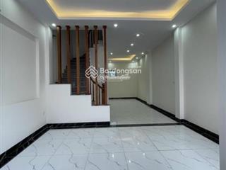 Xây dựng việt long bán căn nhà 61m xây 4t đường thông ô tô vào sân cầu đại thành. hỗ trợ nh 80%
