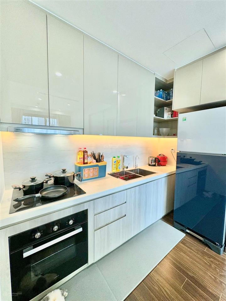 Bán căn 2pn+, 63.72m2 chỉ 5 tỷ 890 view hồ tòa a masteri  smart city.  chính chủ em thúy